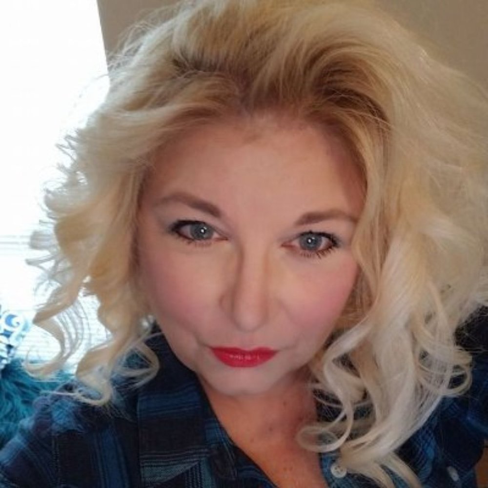 Meet your Posher, Sandra - Picture 3 of 14